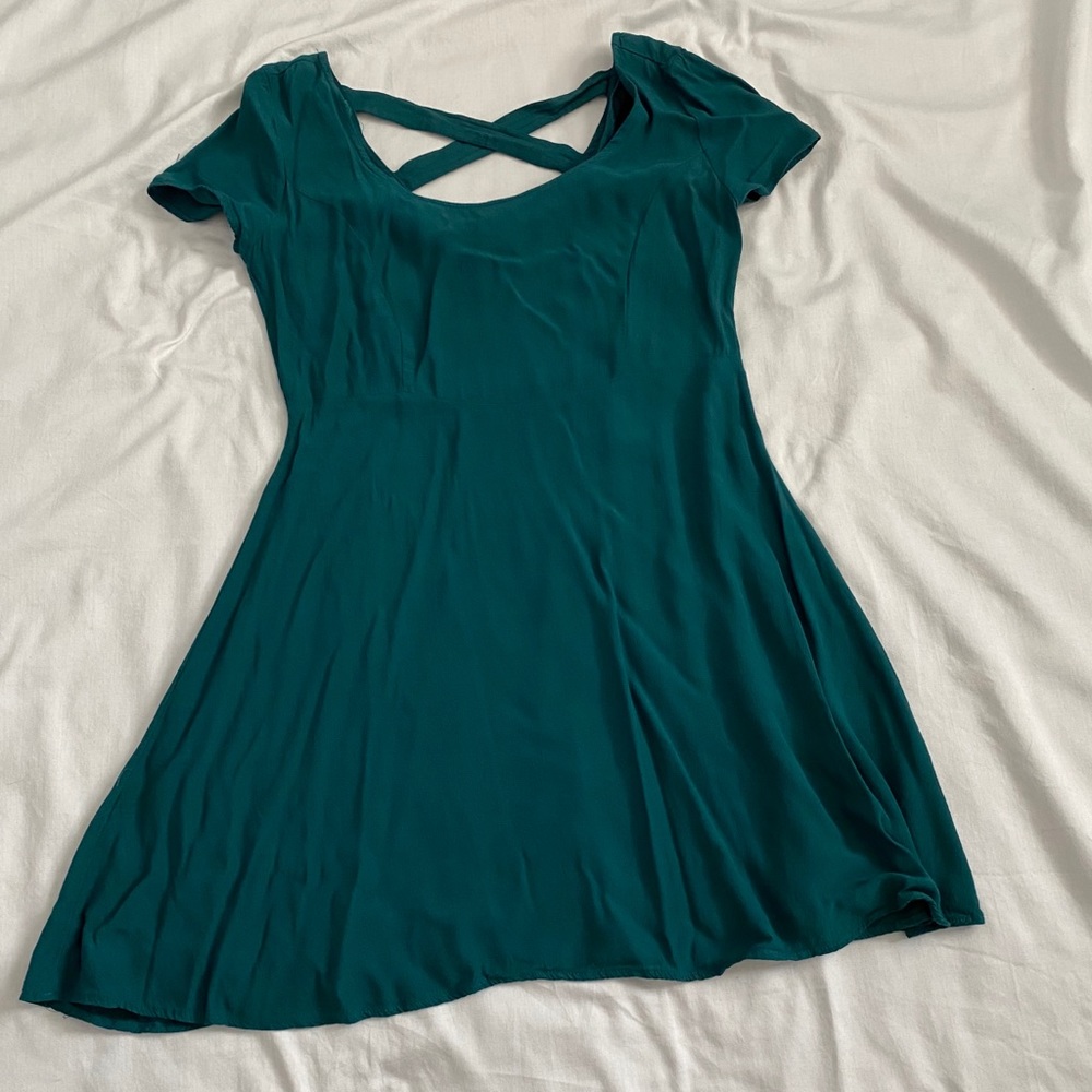 Forever 21: Cross-back dress